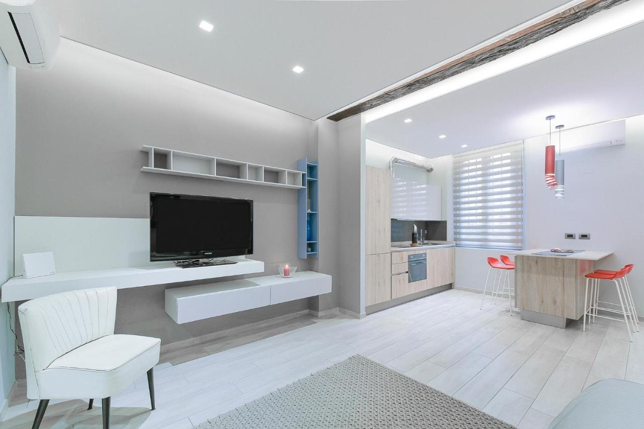 Mandria Apartments 1 2 Bologna Bagian luar foto