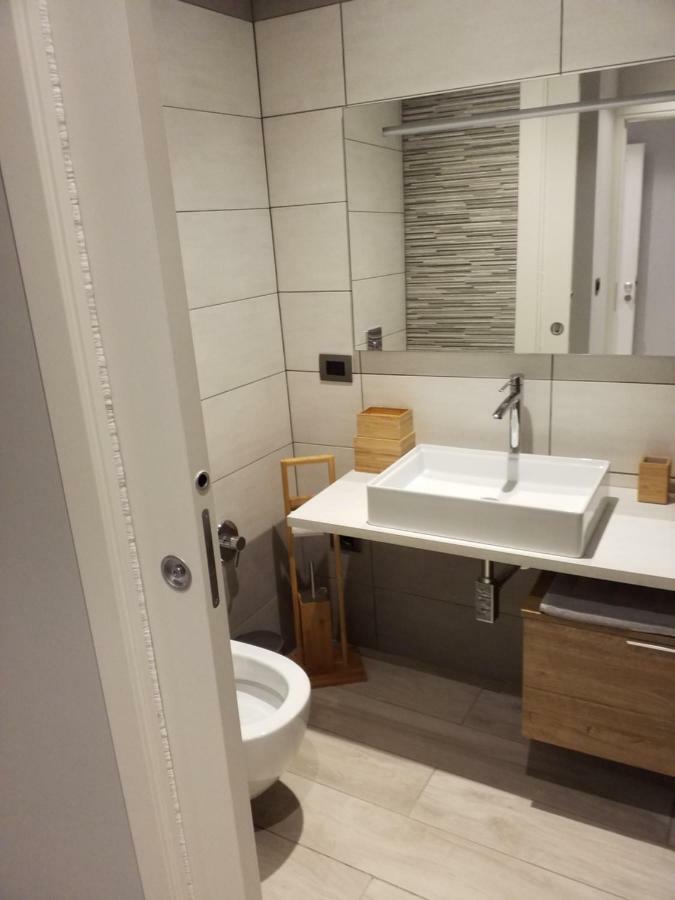Mandria Apartments 1 2 Bologna Bagian luar foto